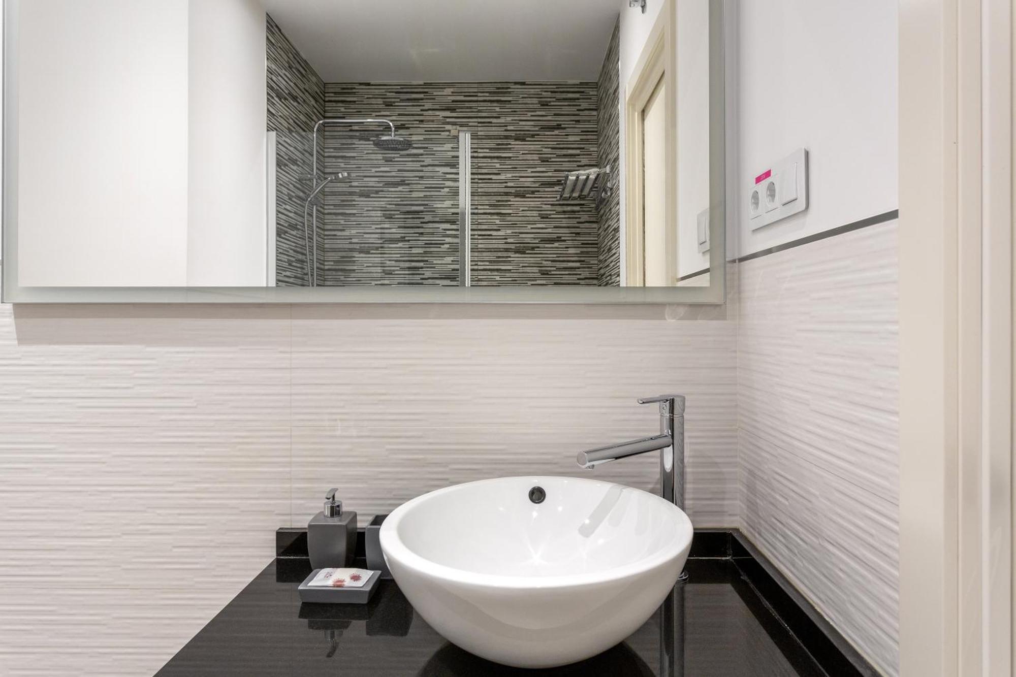 Alma Suites มาดริด ภายนอก รูปภาพ